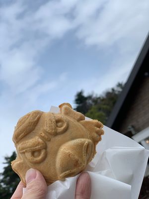 高尾山名物！黒豆ほんのり甘くて美味しい！！