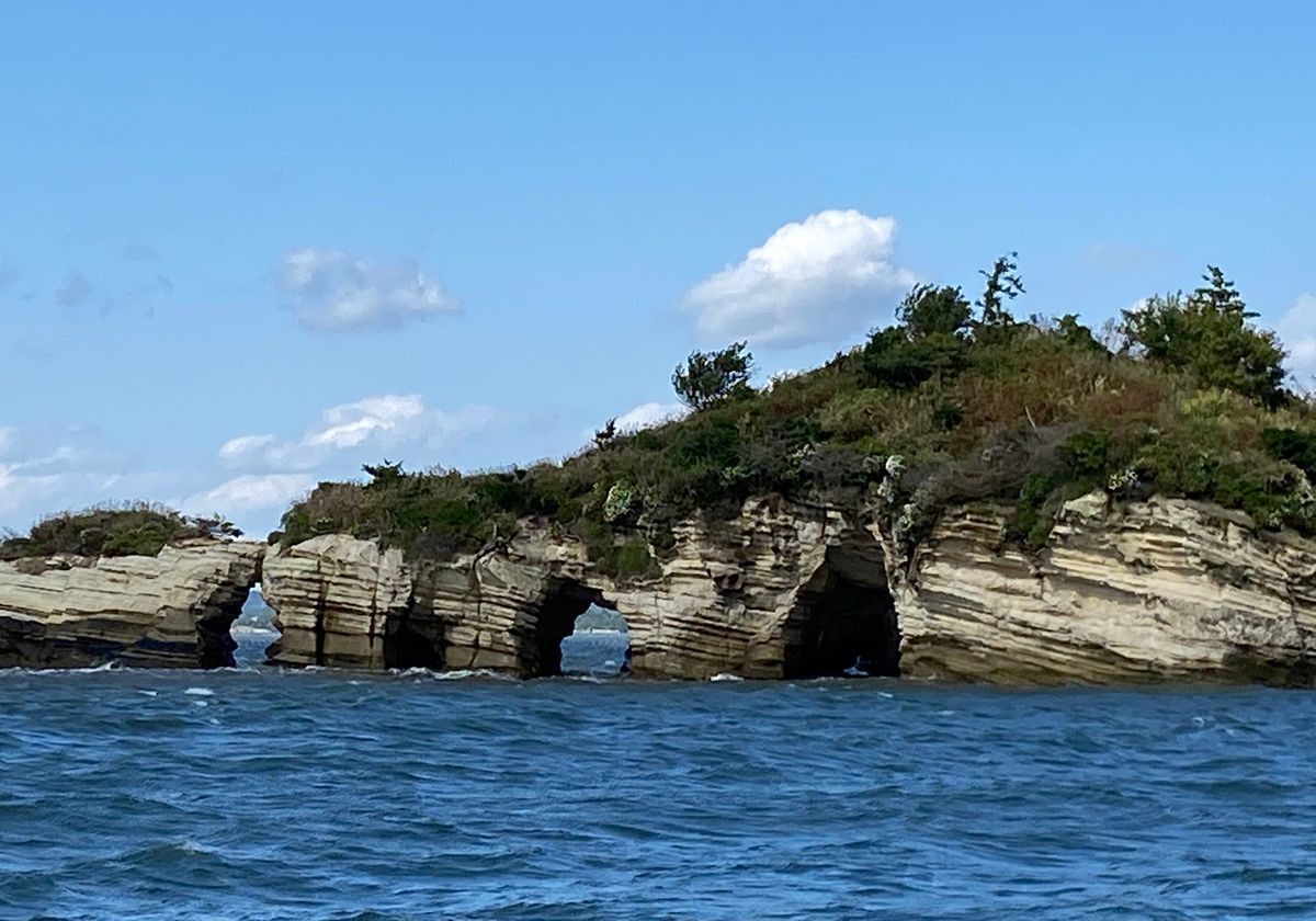 塩釜港からかつて芭蕉が辿ったルートと同じコースを通って松島へと。