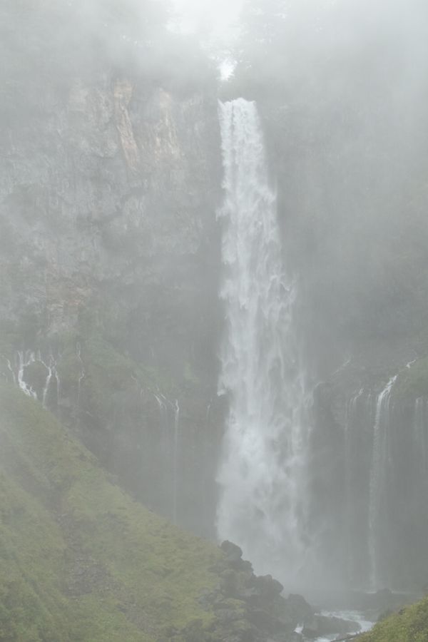日本・栃木県「栃木一人旅！ちょっと群馬！」の写真：華厳の滝！
霧であんまり見えなかった！
...