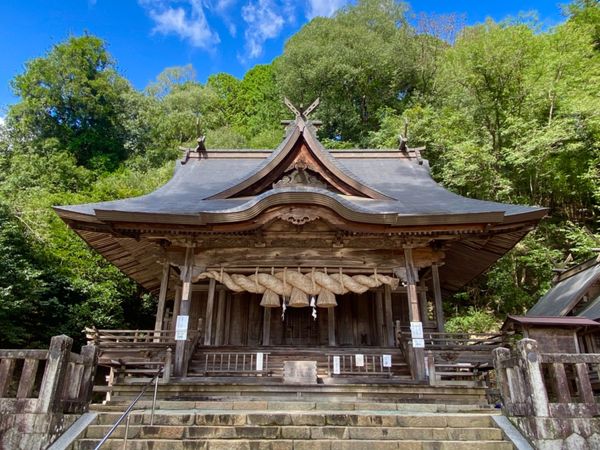 日本・島根県「広島から島根へ横断出張🚗」の写真：清（すが）神社⛩

サンフレッチェ広島が...