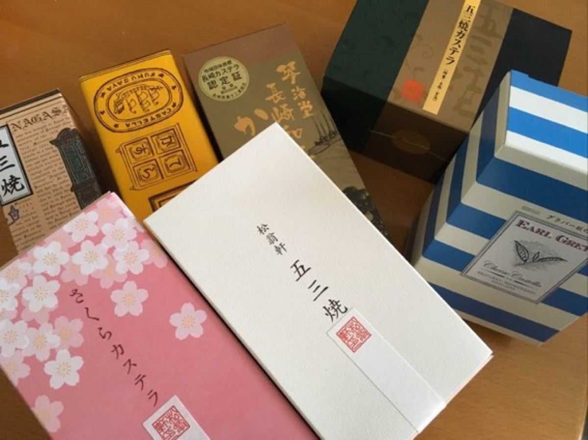 長崎は美味しいものがいっぱいあるよね〜。手当り次第に買ったカステラで帰宅後...