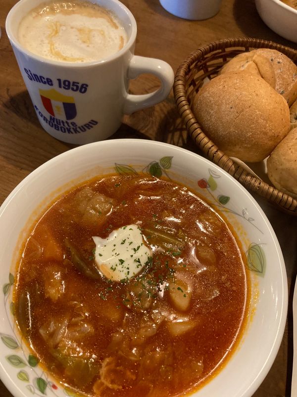 日本・長野県「【聖地巡礼】霧ヶ峰にボルシチ食べに行く‼️」の写真：アニメ『ゆるキャン△』で、リンちゃんが立...