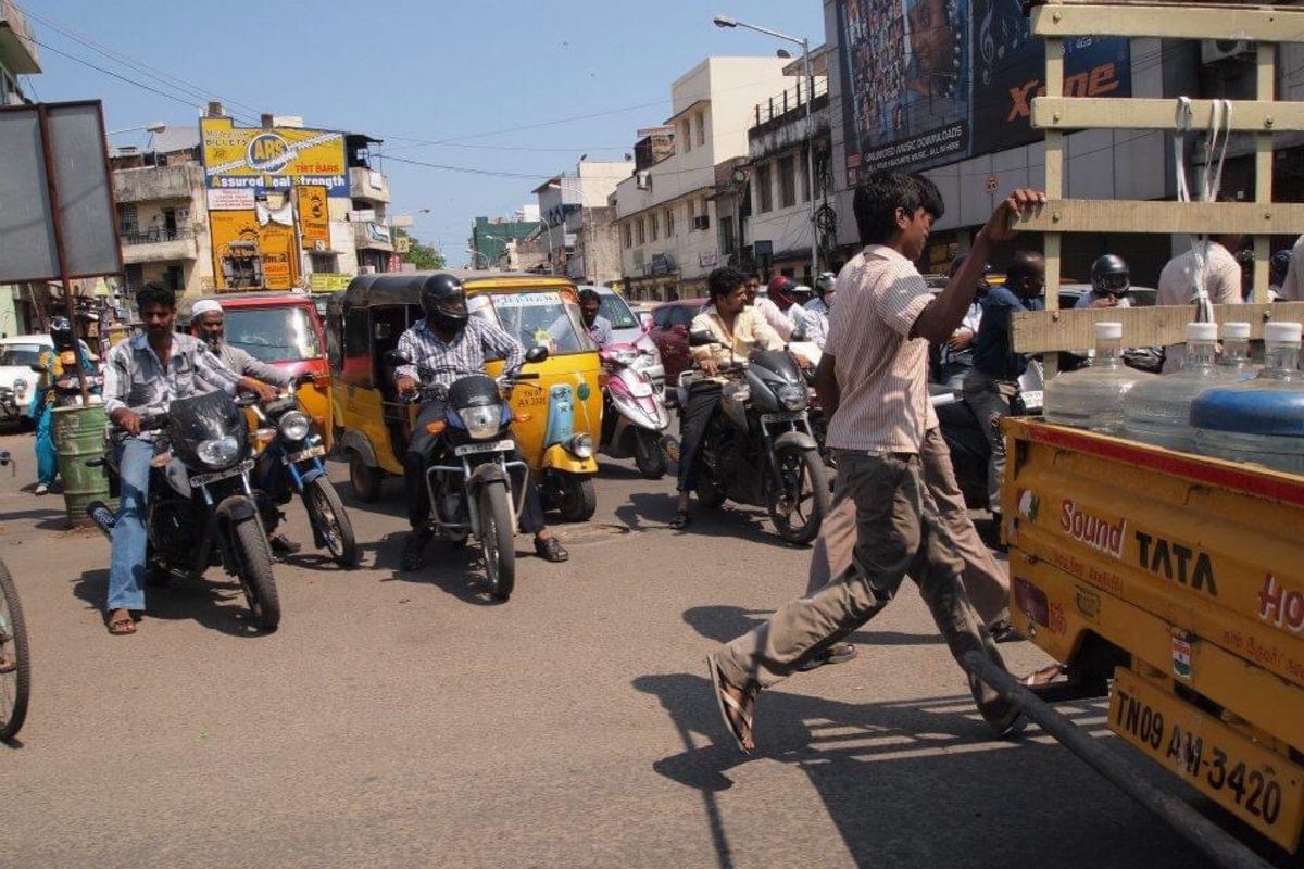 南部の町 チェンナイ。
インド3週間目にして、観光する暇もなく お腹を壊し...