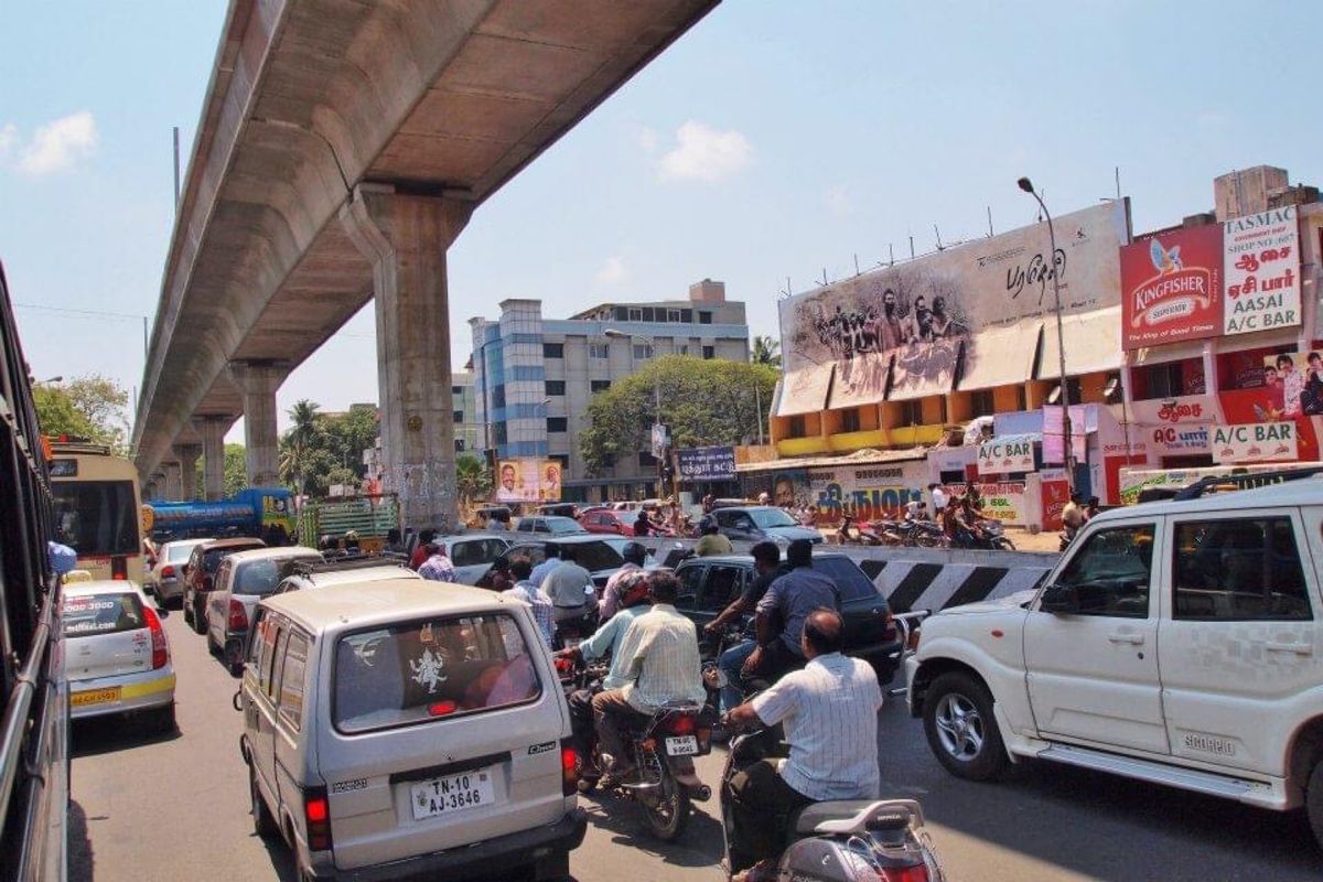 南部の町 チェンナイ。
インド3週間目にして、観光する暇もなく お腹を壊し...