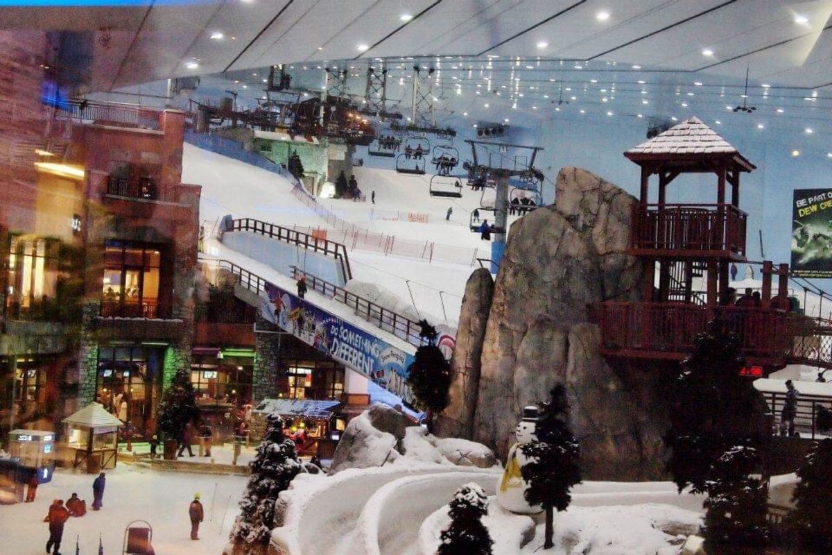 ヨルダンからドバイに来て その発展ぶりに驚愕。
人工スキー場ハンパない