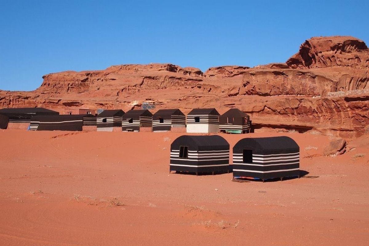 ワディラムで宿泊
砂漠の中で満点の星空でした