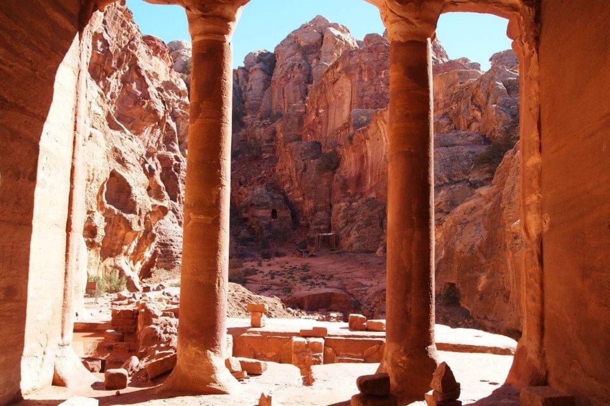 ペトラ遺跡
ひたすら歩くので体力が必要