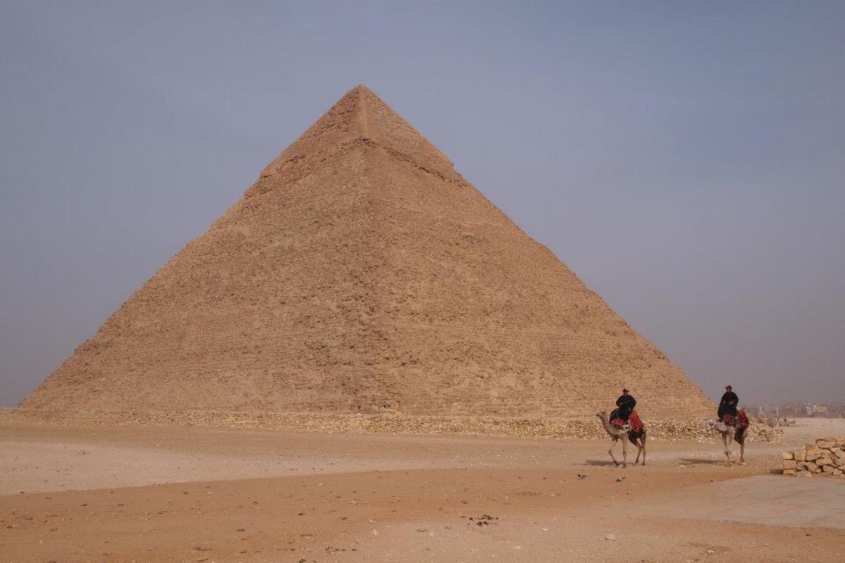 エジプトといえばギザのピラミッド
