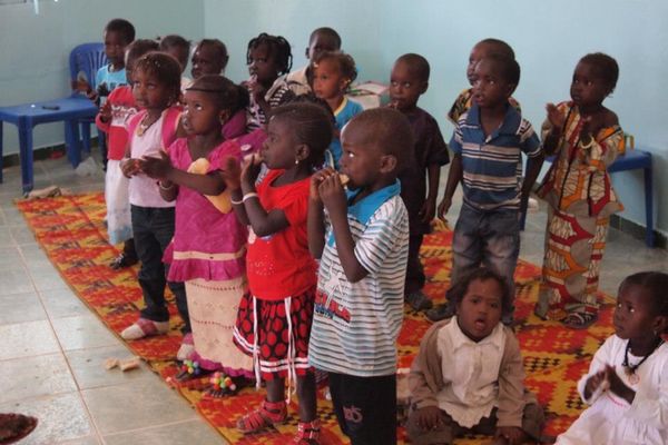 セネガル・Dakar「７ヶ月２８ヶ国世界一周（セネガル）」の写真：幼稚園を訪問！