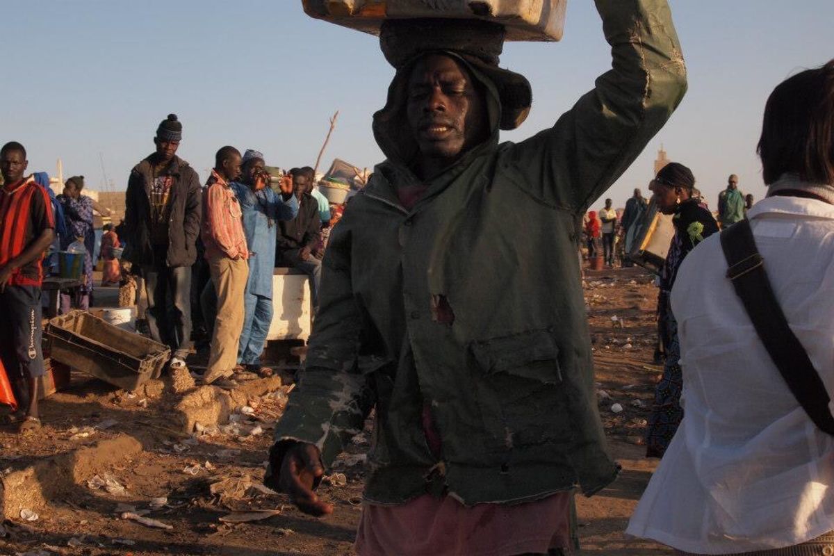 セネガル北部、サンルイの港