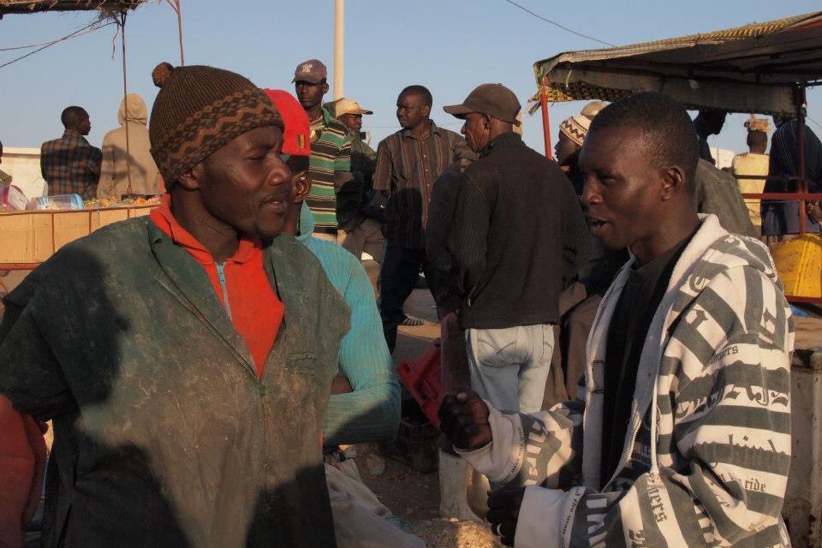 セネガル北部、サンルイの港