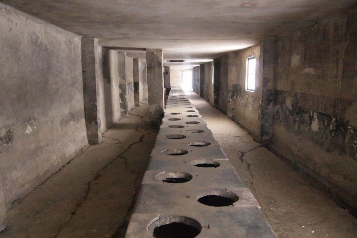 ビルケナウ。建物内