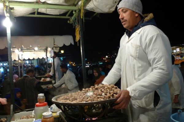 モロッコ・Marakesh「７ヶ月２８ヶ国世界一周（モロッコ）」の写真：マラケシュのフナ広場。
賑やかです！