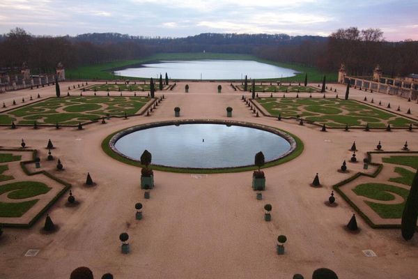 フランス・Paris「７ヶ月２８ヶ国世界一周（フランス）」の写真：幾何学式庭園！