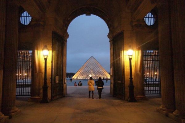 フランス・Paris「７ヶ月２８ヶ国世界一周（フランス）」の写真：パリの美術館
ルーブルとポンピドゥセンター