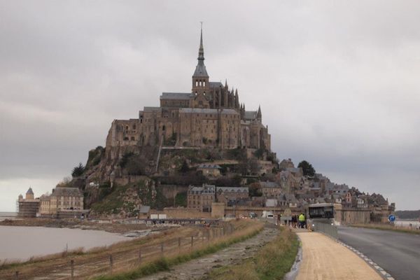 フランス・Paris「７ヶ月２８ヶ国世界一周（フランス）」の写真：定番
モンサンミッシェル