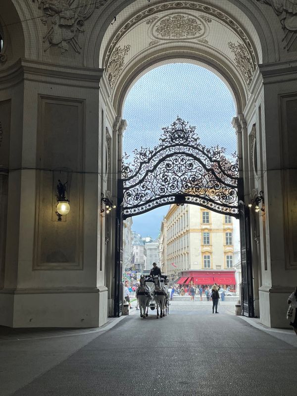 オーストリア「車で中欧へ」の写真