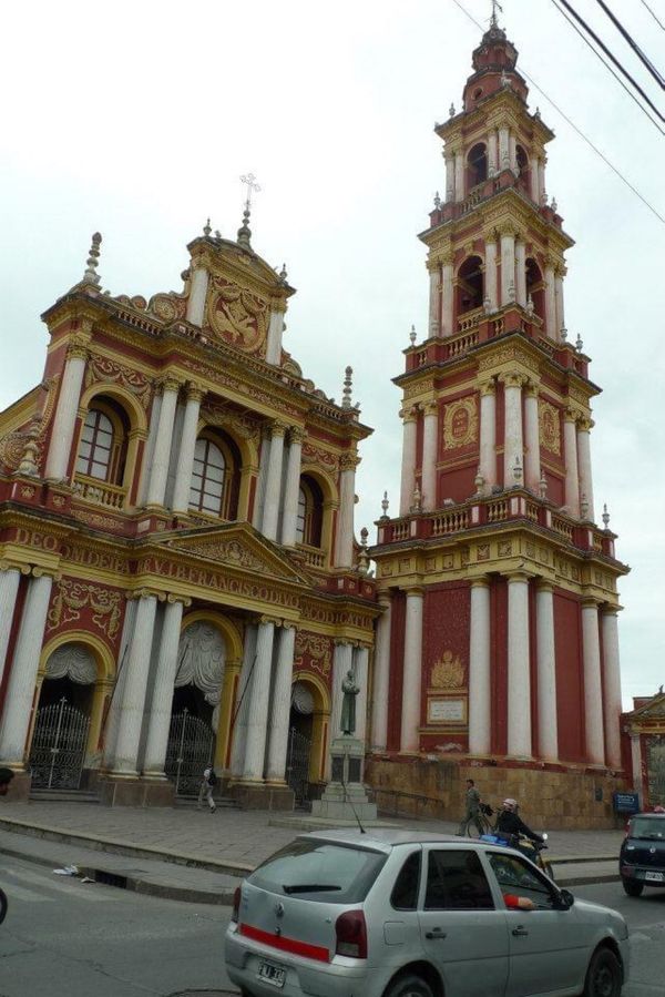 アルゼンチン・BuenosAires「７ヶ月２８ヶ国世界一周（アルゼンチン）」の写真：ボリビアからイグアスに抜けるのにアルゼン...