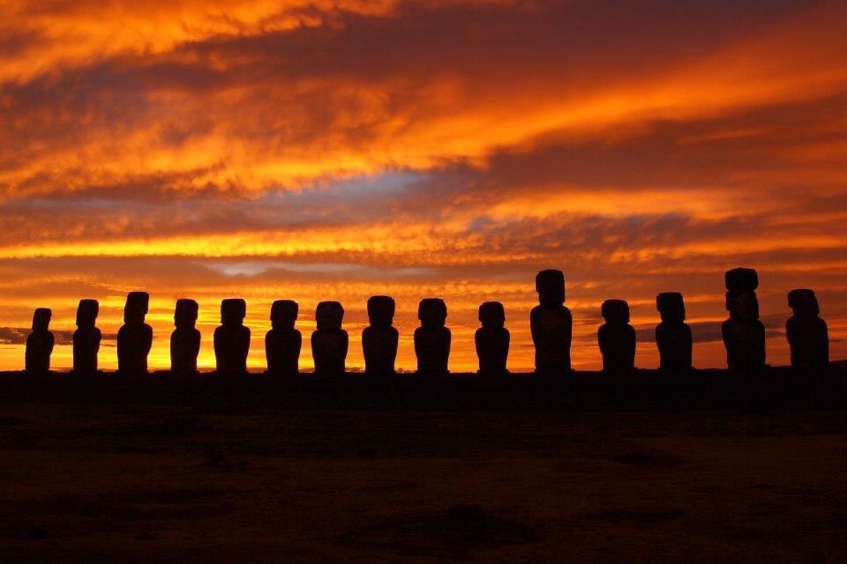 朝日とモアイさん