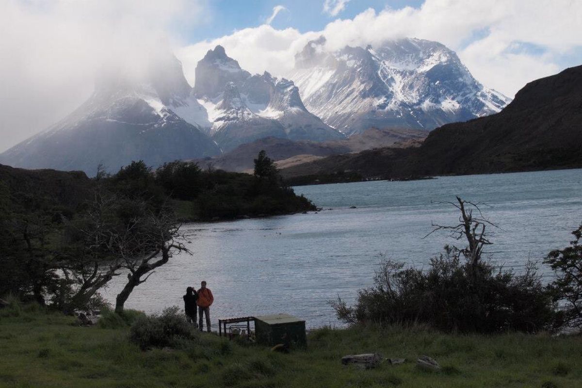 湖の水は冷たい