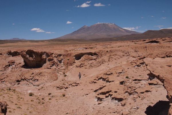 ボリビア多民族国・Uyuni「７ヶ月２８ヶ国世界一周（ボリビア）」の写真：ボリビアの岩山