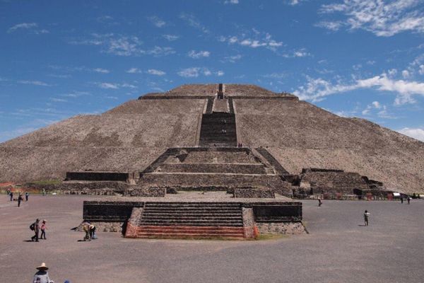 メキシコ・Cancun「７ヶ月２８ヶ国世界一周（メキシコ）」の写真：テオティワカン遺跡