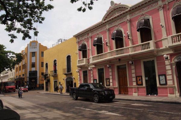 メキシコ・Cancun「７ヶ月２８ヶ国世界一周（メキシコ）」の写真：メリダの街並み