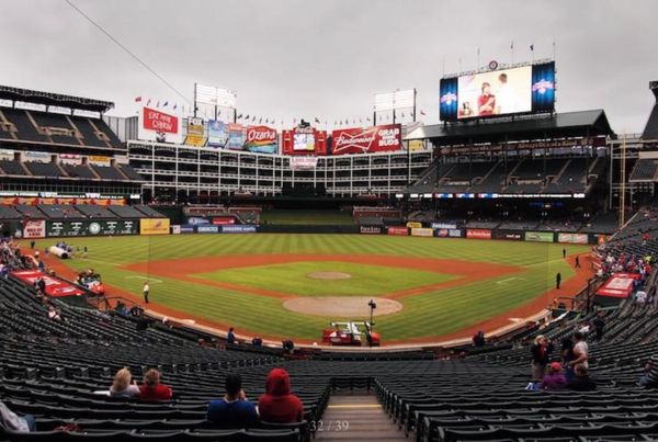 アメリカ(米国)・LA「７ヶ月２８ヶ国世界一周（アメリカ）」の写真：当時のレンジャーズの本拠地