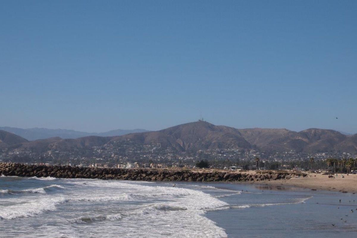 ロスから北へ2時間ほどいったベンチュラという町