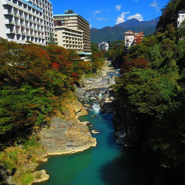 日本・栃木県日光市「栃木」の写真：鬼怒川温泉♨️

ホテルが多くて
紅葉が...