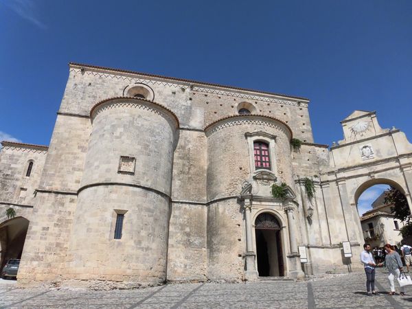 イタリア・カラブリア州「イタリアディープサウス　カラブリア探検」の写真：ジェラーチェの大聖堂と展望台からの眺望、...