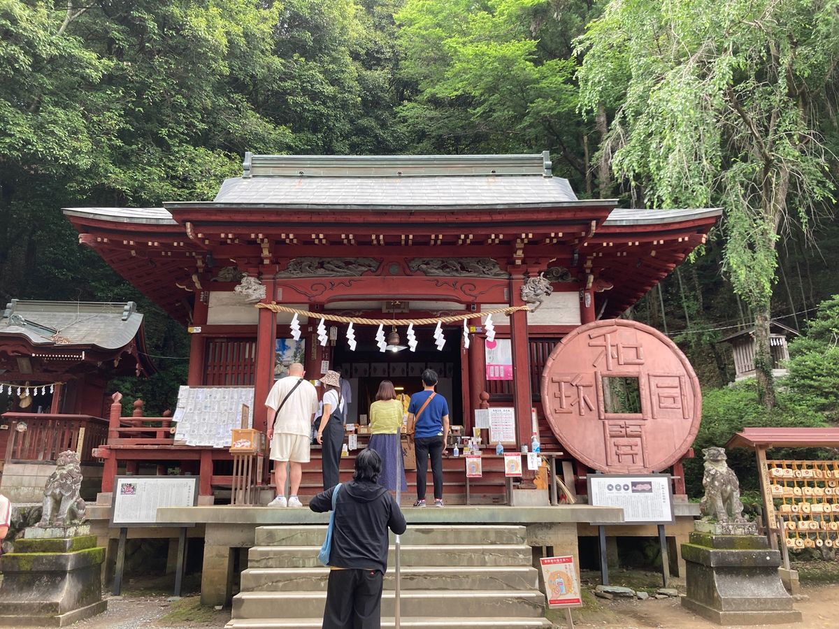 金運アップを祈願したくて、聖神社へ。
小さな神社なのですぐ参拝終了しちゃう...