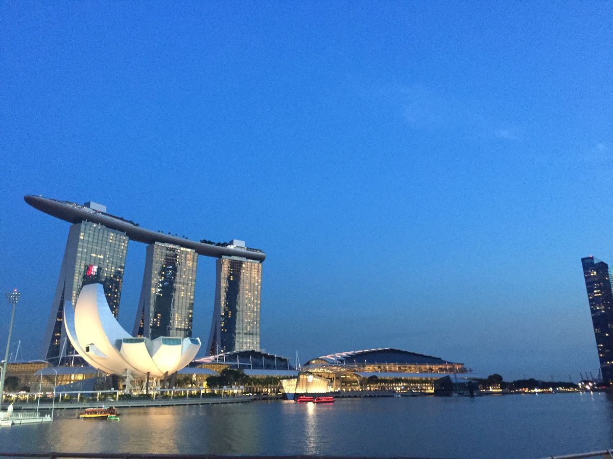 マリーナベイサンズ周辺