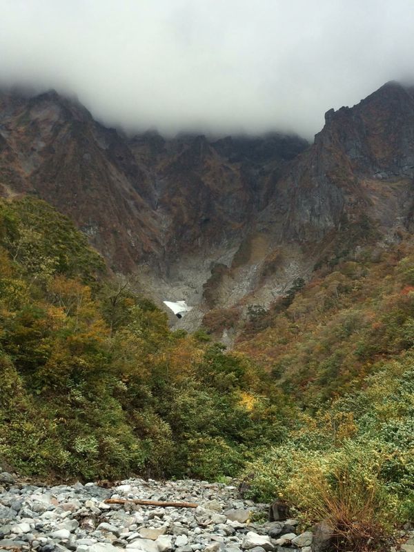 日本「谷川岳2014」の写真：日本有数の難所、谷川岳の一の倉沢。こんな絶壁...