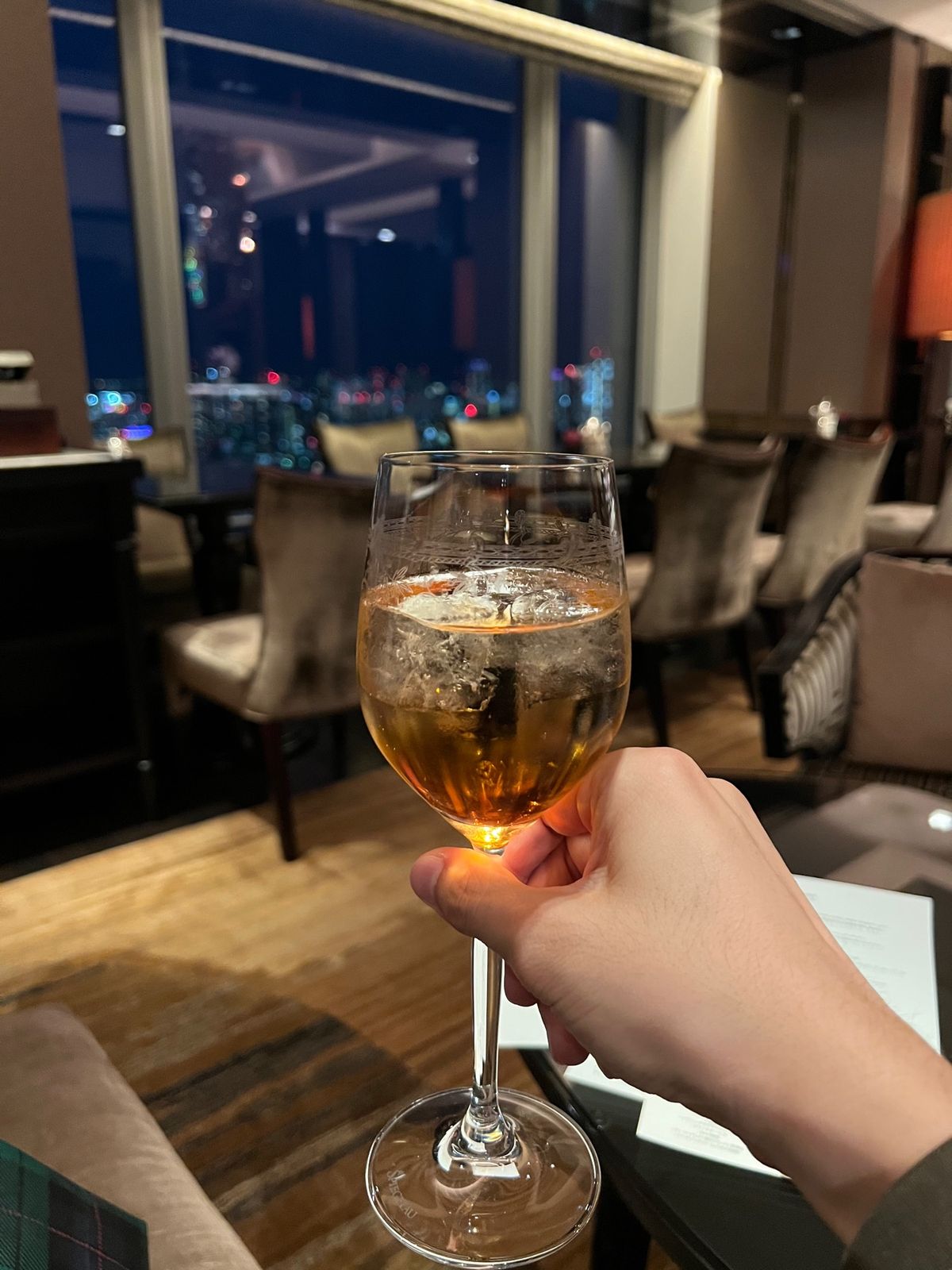 朝から何も食べてないのでパンが死ぬほど美味しい🍞