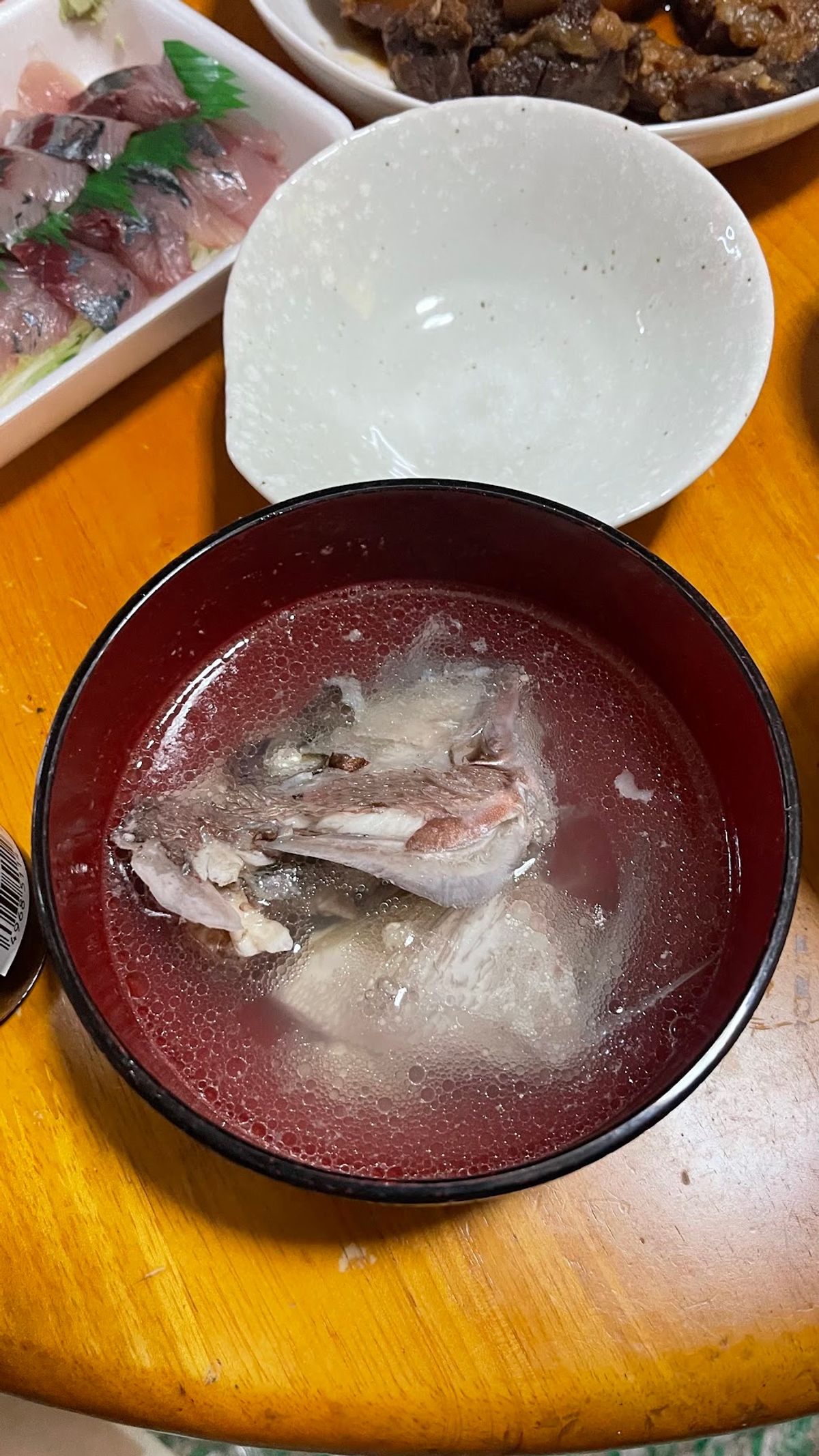 二日目、あいにくの雨。
雨だと原付で移動出来ないので、ずっとゲストハウスで...