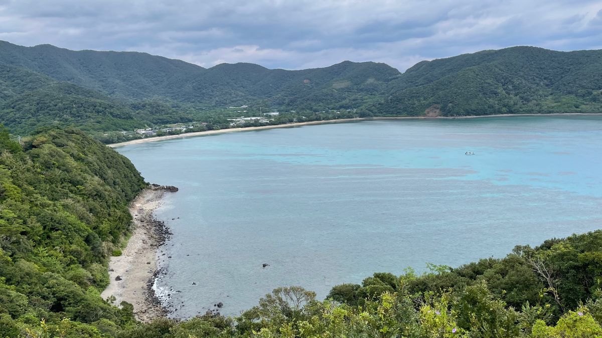 23日。
奄美大島に来てついに晴れた。

天気予報によれば、
晴れるのは今...