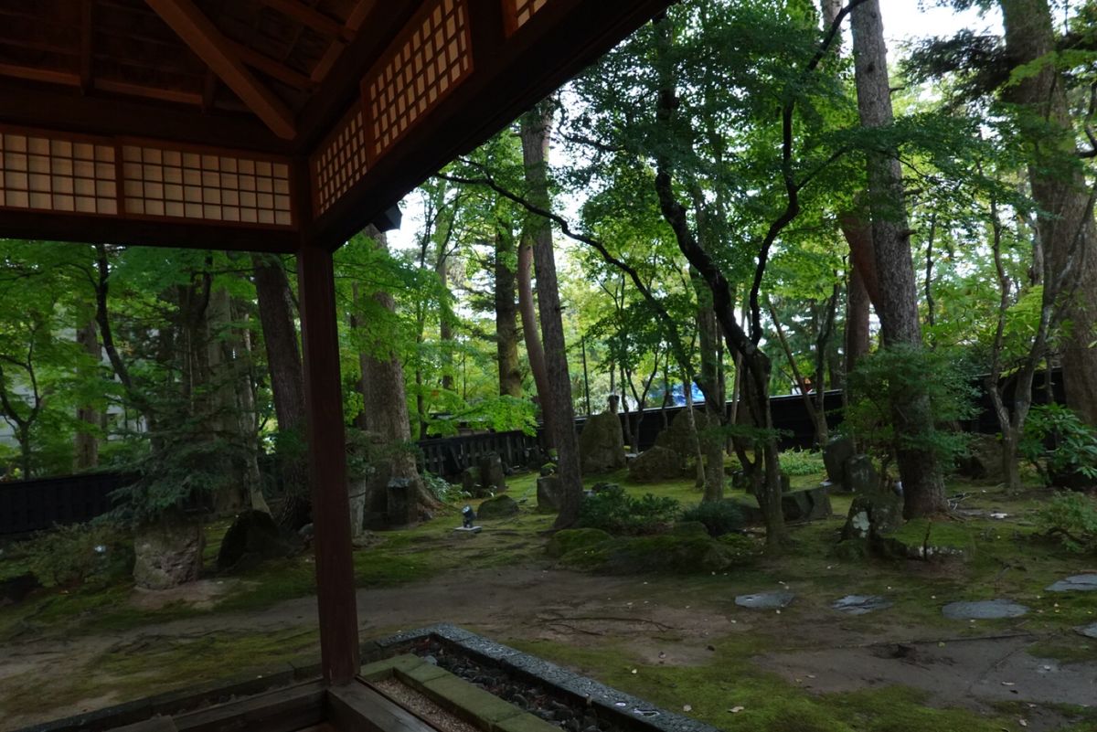 1日目後半
田沢湖からバスで角館へ
河原田屋にお邪魔しました
お庭が素晴ら...