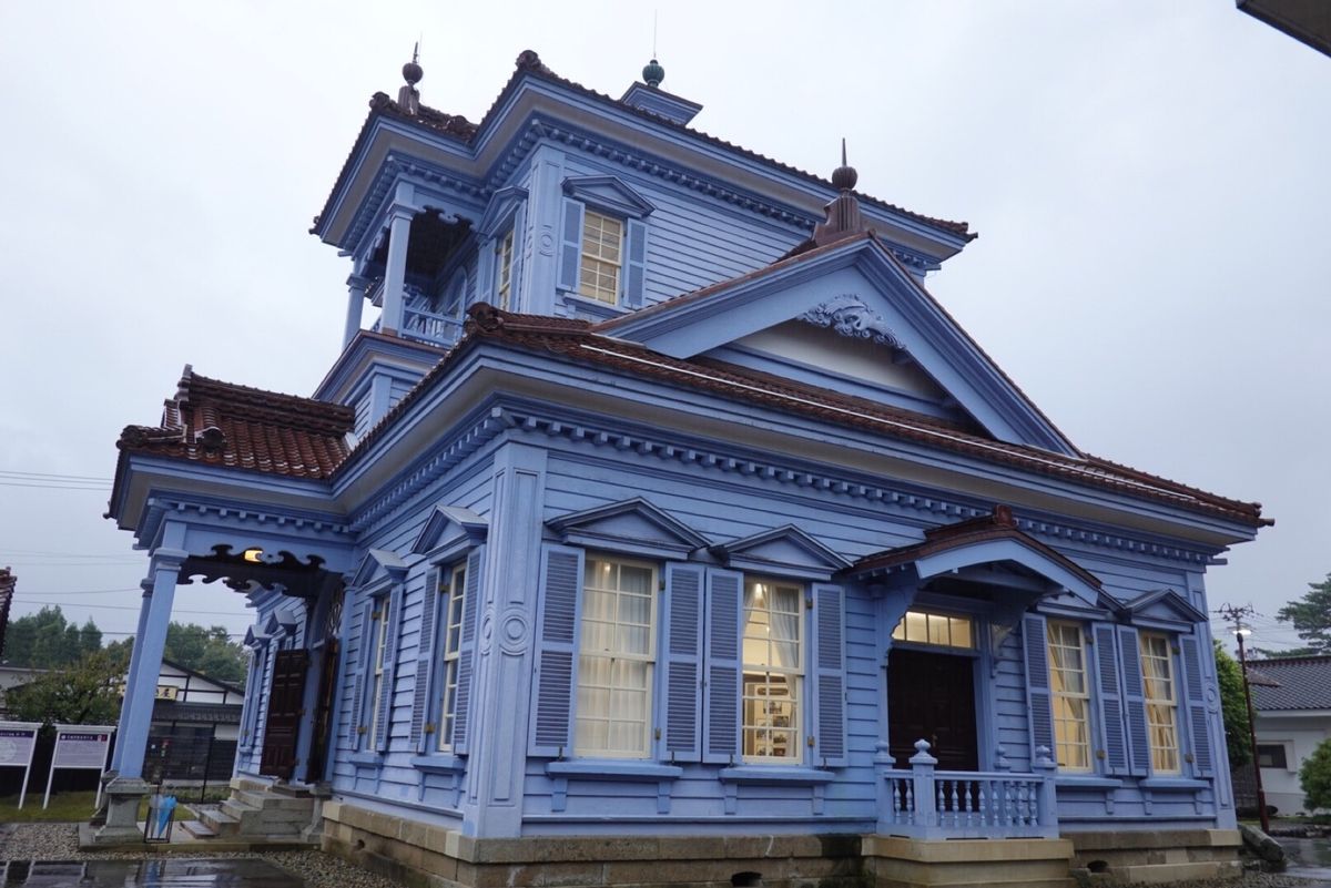 2日目後半
鶴岡の洋館巡り
駅で果物のケーキも買って食べました(*´ｪ｀*)