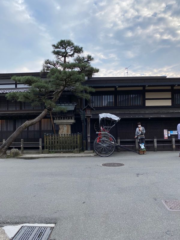 日本・長野〜岐阜「再び飛騨高山」の写真：飛騨牛にぎり
やばい