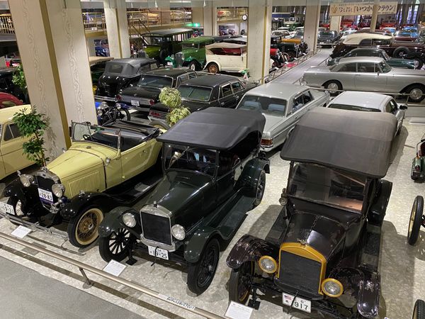 日本・福井県「心労たっぷりの金沢・福井出張」の写真：日本自動車博物館

カッコいい車が山ほど...