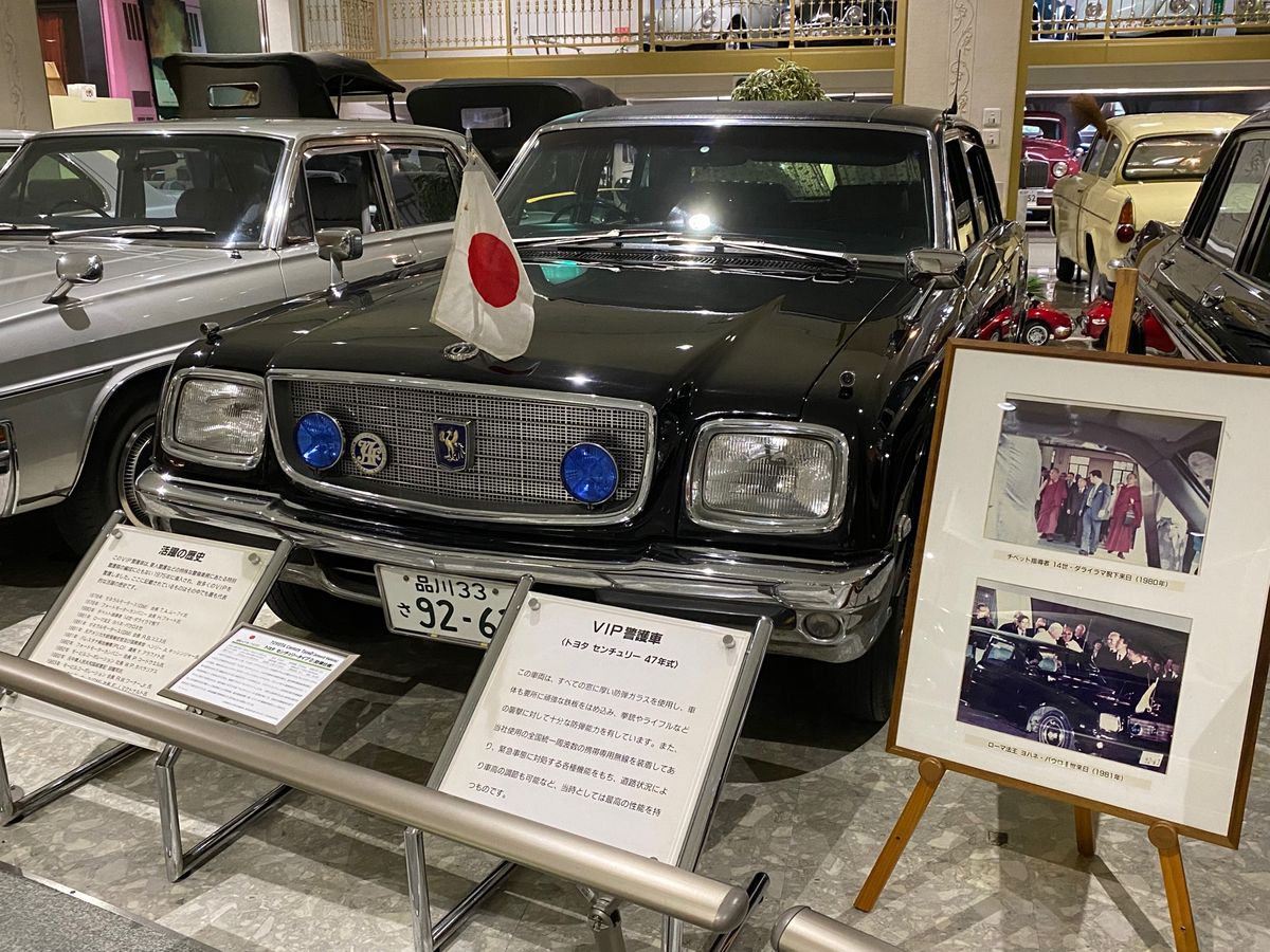 日本自動車博物館

カッコいい車が山ほどあって
あっという間にアルバムが車...