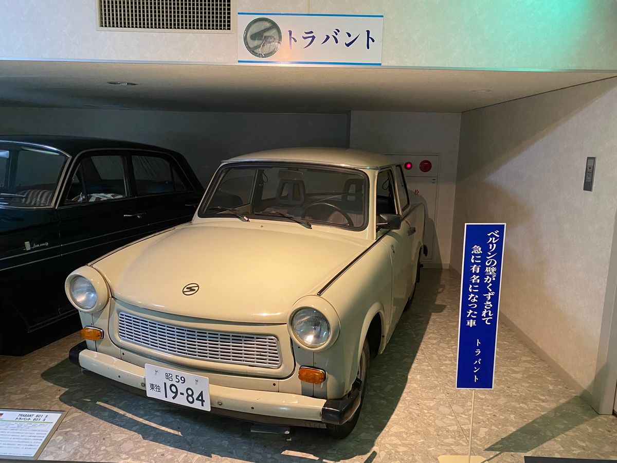 日本自動車博物館

カッコいい車が山ほどあって
あっという間にアルバムが車...