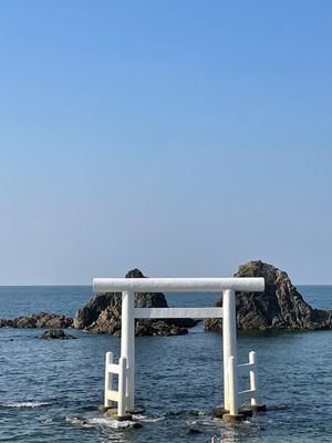 糸島
空も海も青くて気持ち良かった☺️
