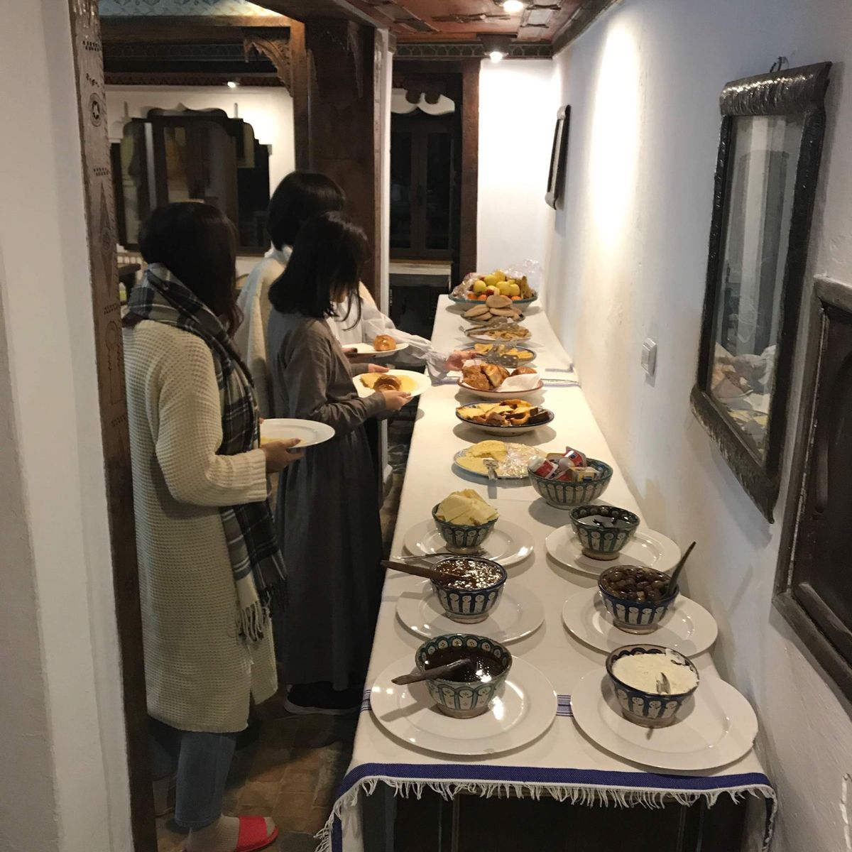 モロッコの朝ごはん
予想外にパンがめちゃくちゃ美味しい
持って帰りたかった