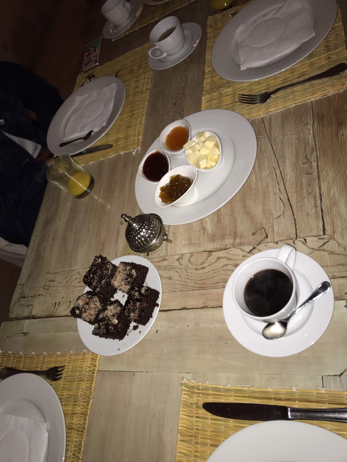 モロッコの朝ごはん
予想外にパンがめちゃくちゃ美味しい
持って帰りたかった