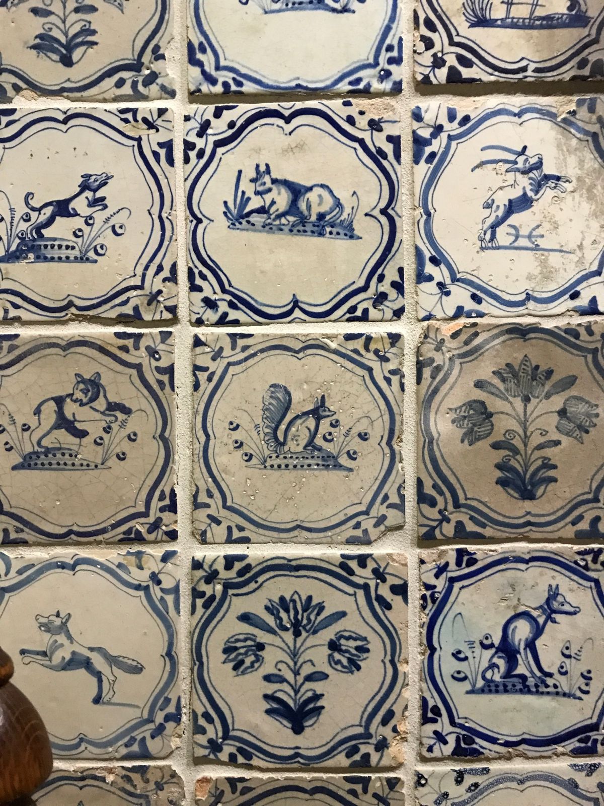 タイル博物館の中いろいろ。
オランダのデルフト焼ほか、素敵な絵付けの便器の...