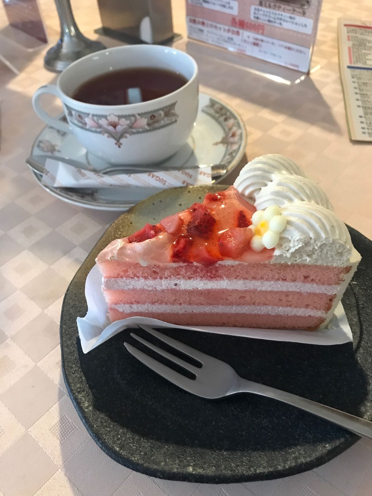 犬山市にある博物館明治村へ。
明治時代以降の建物が移築・保存されてて見応え...