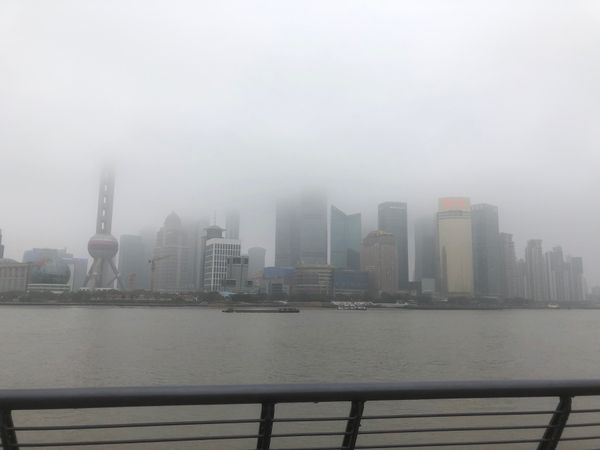 中国・上海「上海ビル群の残念旅」の写真