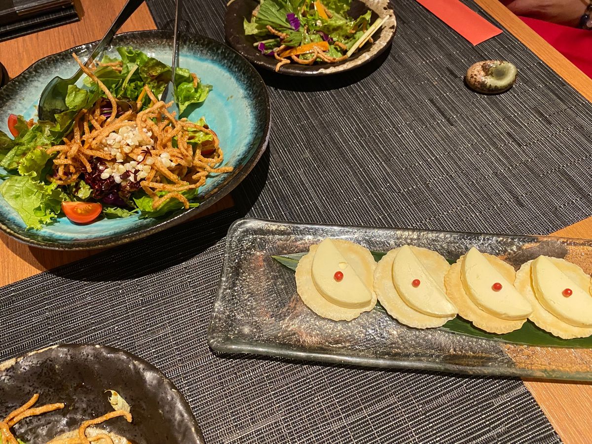 麓屋 京王プラザホテル

美味しいお蕎麦屋さんに連れて行ってもらいました😋...